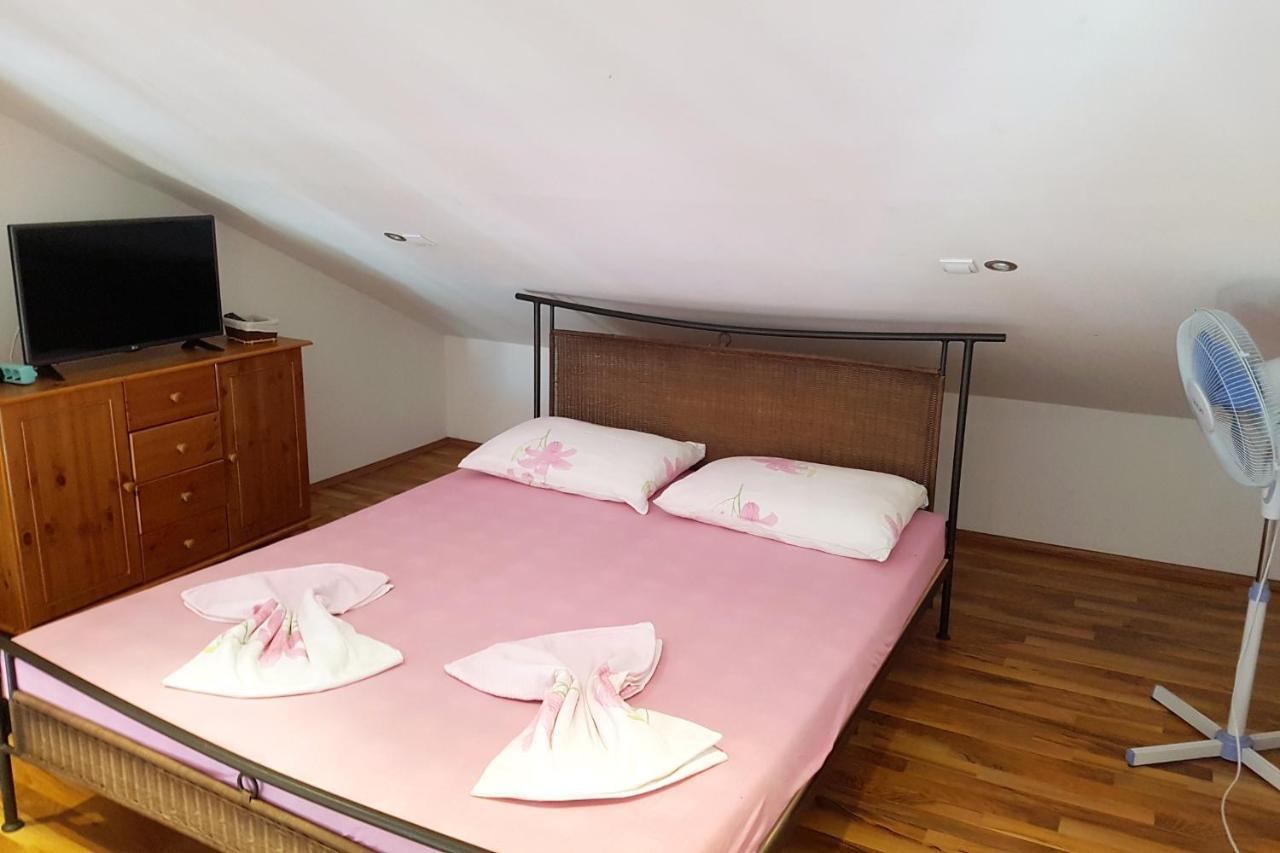 Apartments By The Sea Gradac, Makarska - 6661 Gradac  Eksteriør bilde