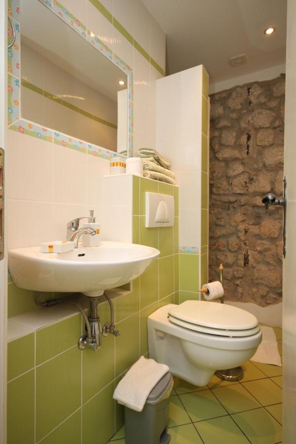 Apartments By The Sea Gradac, Makarska - 6661 Gradac  Eksteriør bilde
